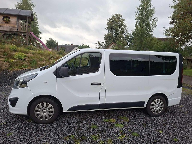 Opel Vivaro (2018) - fotka 3 z 10