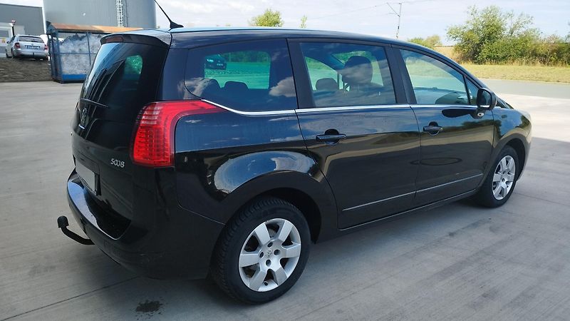 Peugeot 5008 1.6HDI,volat-608 081 843 - fotka 3 z 15