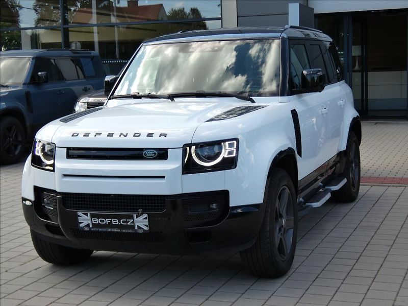 Land Rover Defender 3,0 110 D200 X-Dynamic SE,1maj - fotka 3 z 38