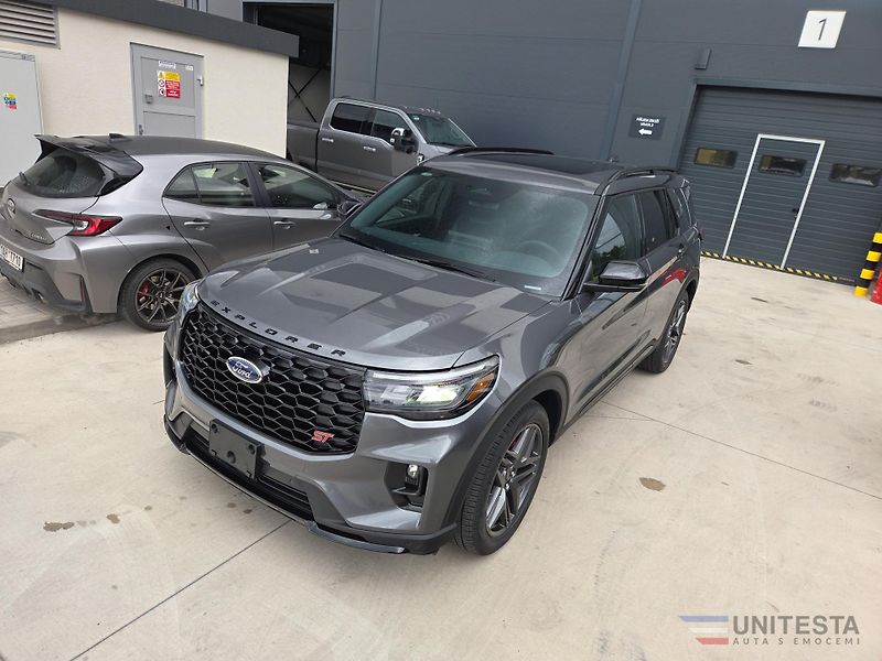 Ford Explorer (2026) 2026 Explorer ST 4x4 - fotka 6 z 15
