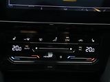 Volkswagen Arteon 2,0 TDI DSG 4M R-Line LED DPH - náhled 22