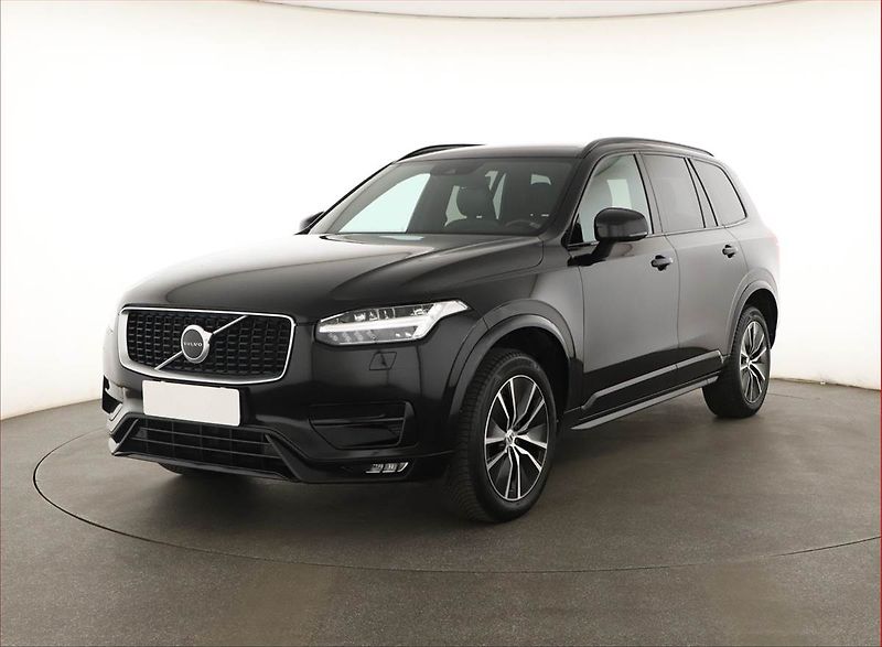 Volvo XC90 (2019) T6 AWD - fotka 2 z 22