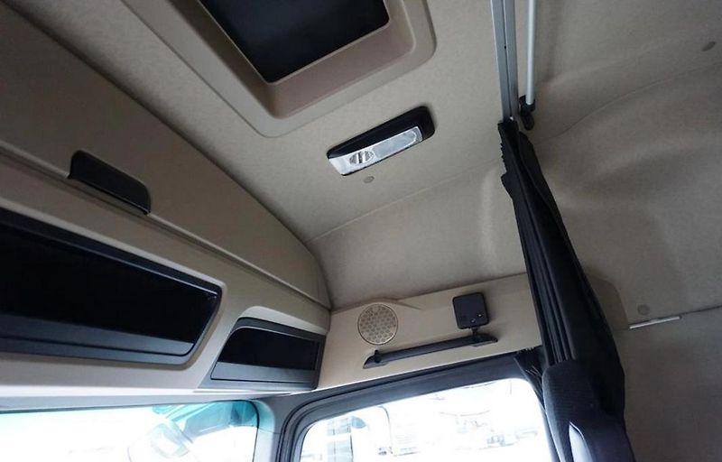 Mercedes-Benz Actros - fotka 15 z 20