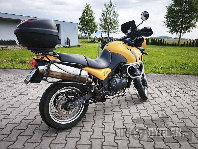 Triumph Tiger 900 (1999) - fotka 3 z 13