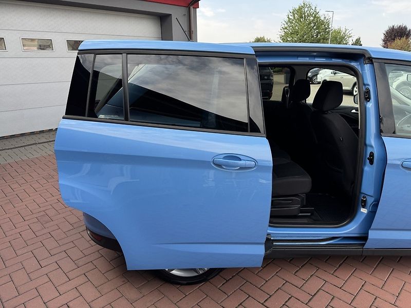 Ford Grand C-MAX (2018) 1.6Ti-VCT Digi Klima Tempomat - fotka 20 z 49