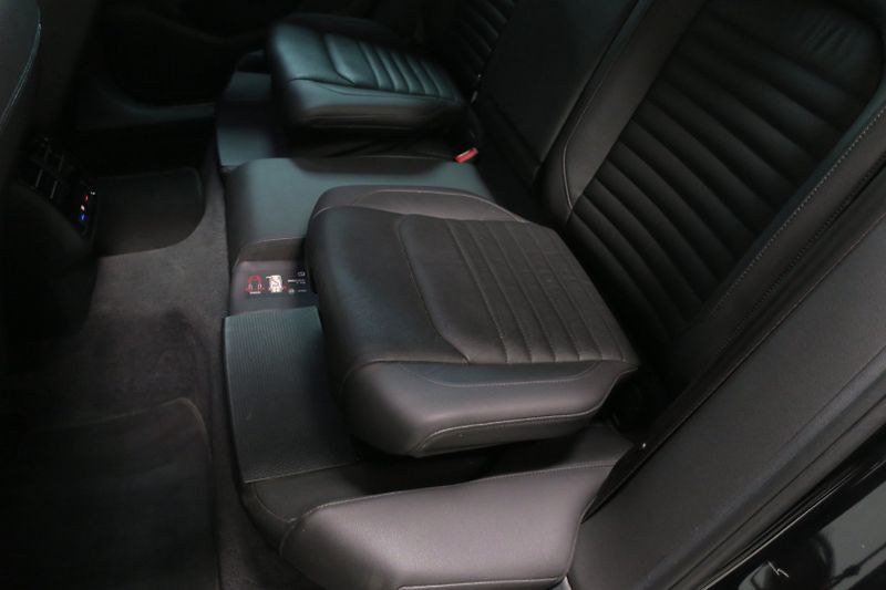 Volkswagen Passat Variant (2017) 2.0 TDI 176kW 4M. DSG Alltrack - fotka 42 z 50