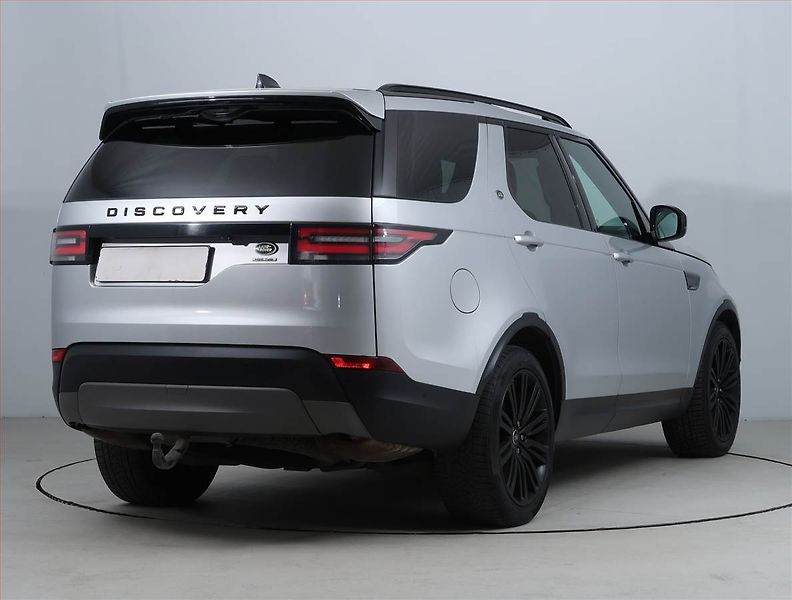 Land Rover Discovery (2018) 3.0 Td6 - fotka 5 z 26