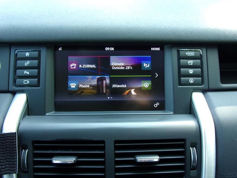 Land Rover Discovery Sport (2015) 2.2D 4X4 110kW AUTOMAT KŮŽE KM - fotka 11 z 24