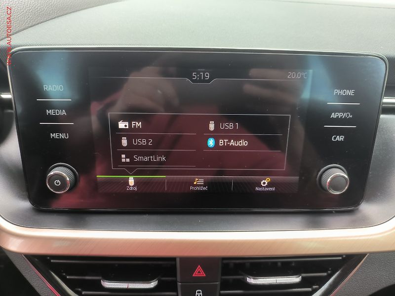 Škoda Kamiq (2020) 1.0 TSi, Style, kamera - fotka 12 z 25