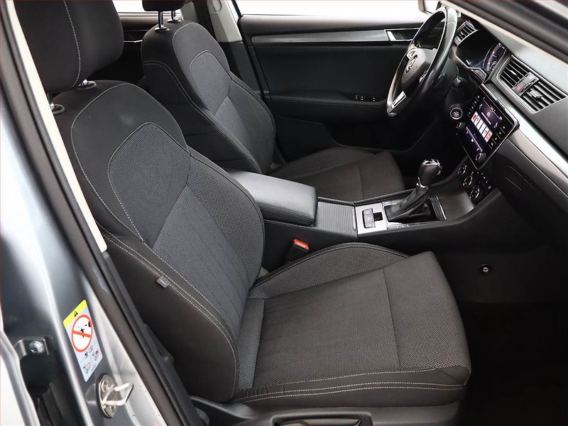 Škoda Superb (2019) Ambition Plus 2.0 TDI, Automat - fotka 7 z 20
