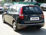 Hyundai i30 (2010) 1.4 i, AC - náhled 6