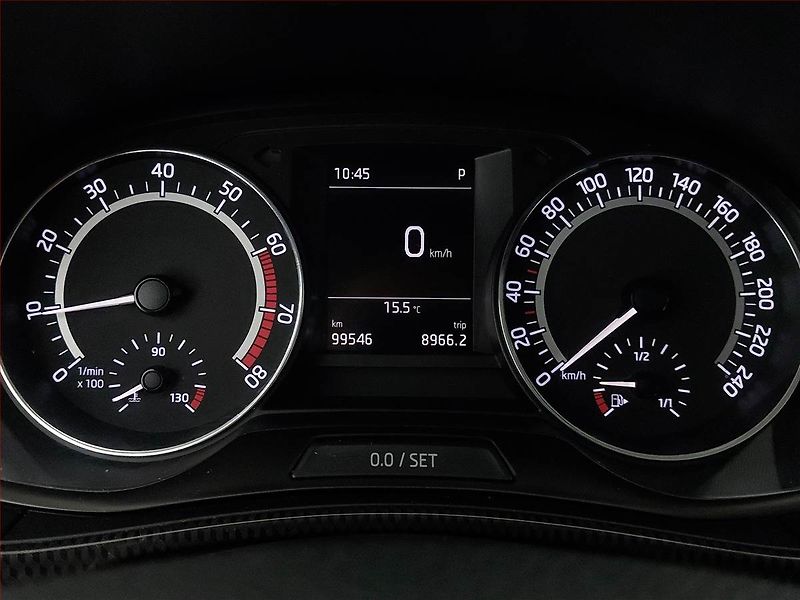 Škoda Fabia (2017) Monte Carlo 1.2 TSI, Automat - fotka 11 z 17