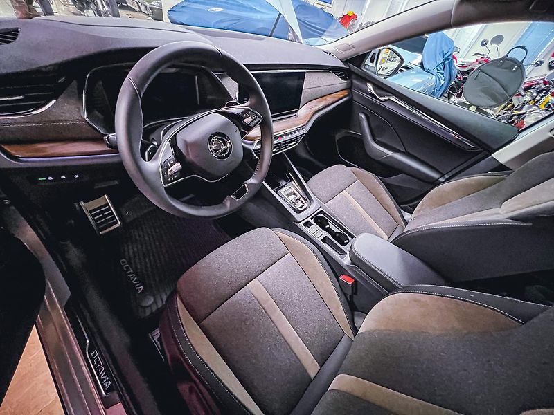 Škoda Octavia (2024) SCOUT 2,0Tdi 147kw-4x4 Panoram - fotka 16 z 36