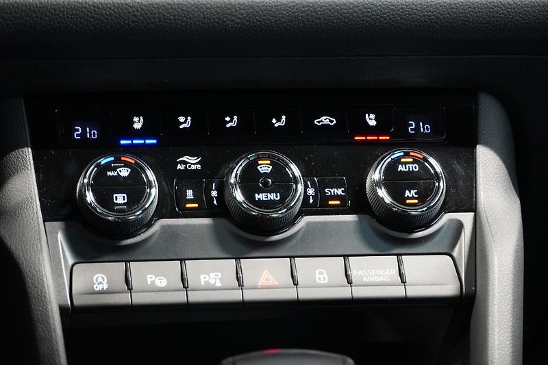 Škoda Kodiaq 2.0TSI,180kW,RS,1MAJ,ČR,NZ.TOP - fotka 26 z 42