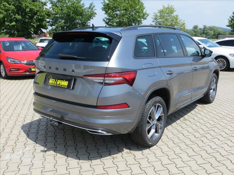 Škoda Kodiaq 2,0 TDI Sportline DSG Matrix - fotka 11 z 34