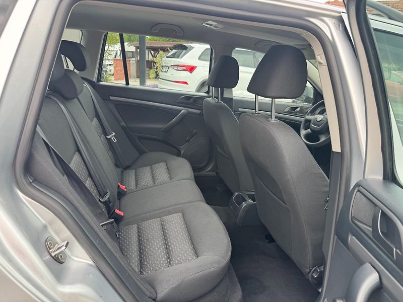 Škoda Octavia (2012) Comfortline 1.2 TSI 77kW - fotka 24 z 29