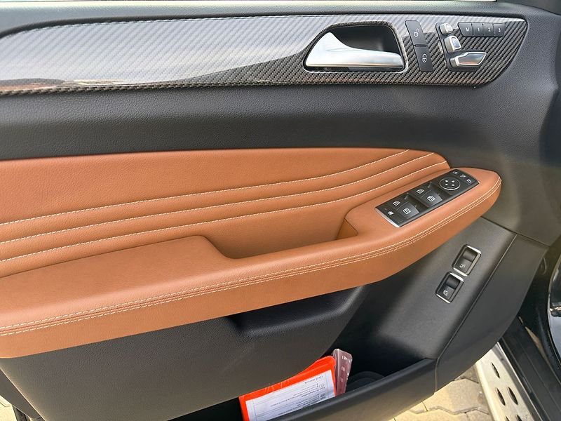 Mercedes-Benz GLE 350 CDI 4MATIC AT7 - fotka 7 z 15