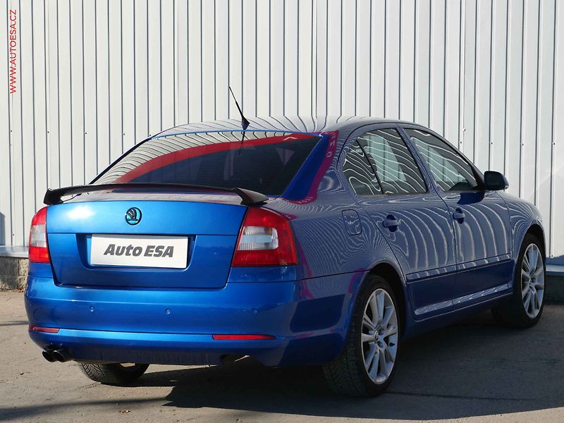 Škoda Octavia (2006) 2.0 FSi, RS - fotka 4 z 17