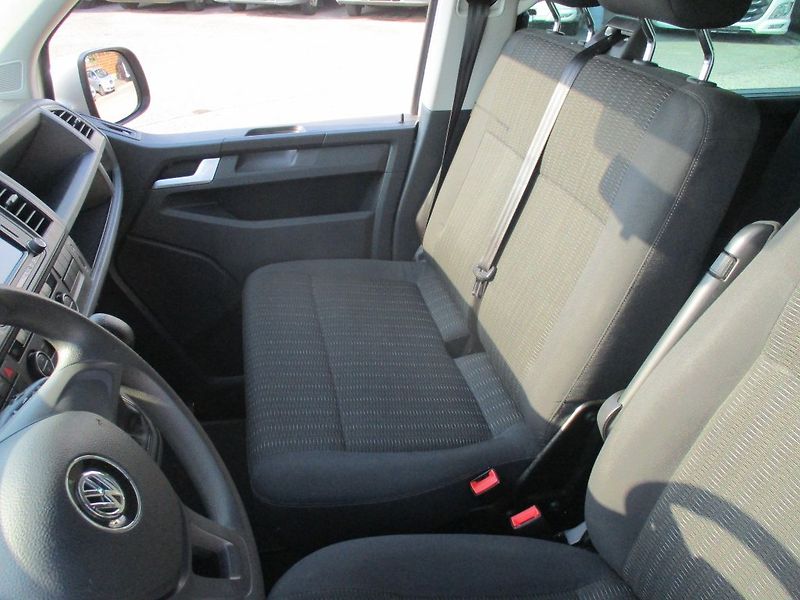 Volkswagen Caravelle T6 2.0 TDI 110kw  9 míst,Navi, - fotka 17 z 31