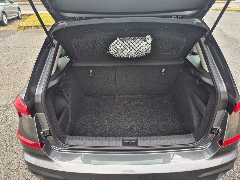 Škoda Kamiq (2025) SELEC TSI 85/1.0 M6F - fotka 15 z 30