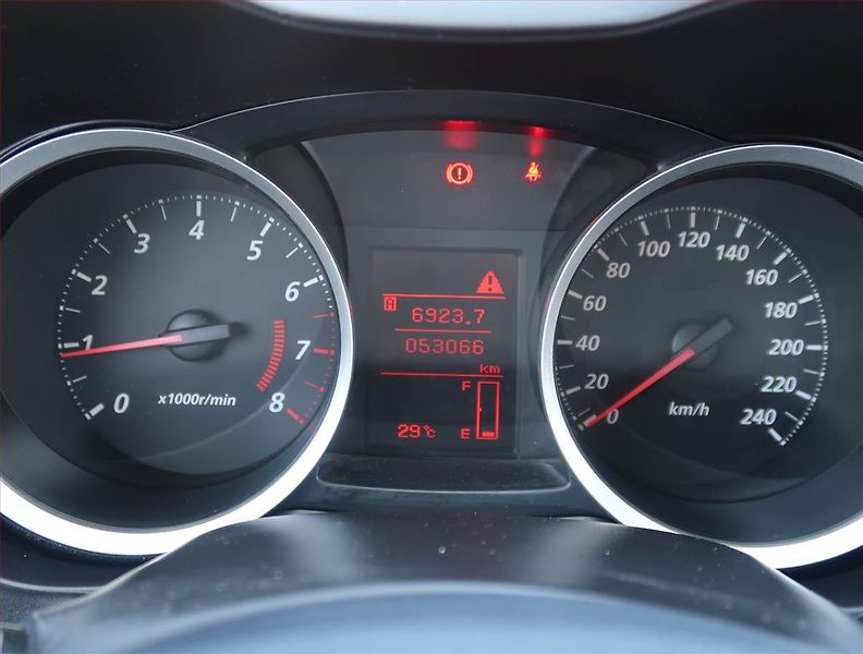 Mitsubishi Lancer (2014) 1.6 MIVEC, ČR,1.maj - fotka 11 z 14