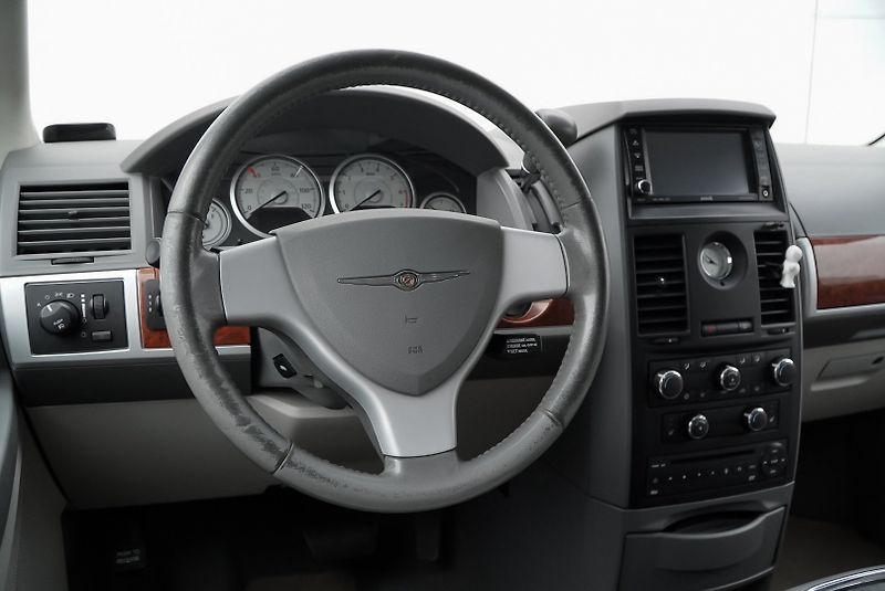 Chrysler Town & Country 3.8L V6 LPG - fotka 28 z 30