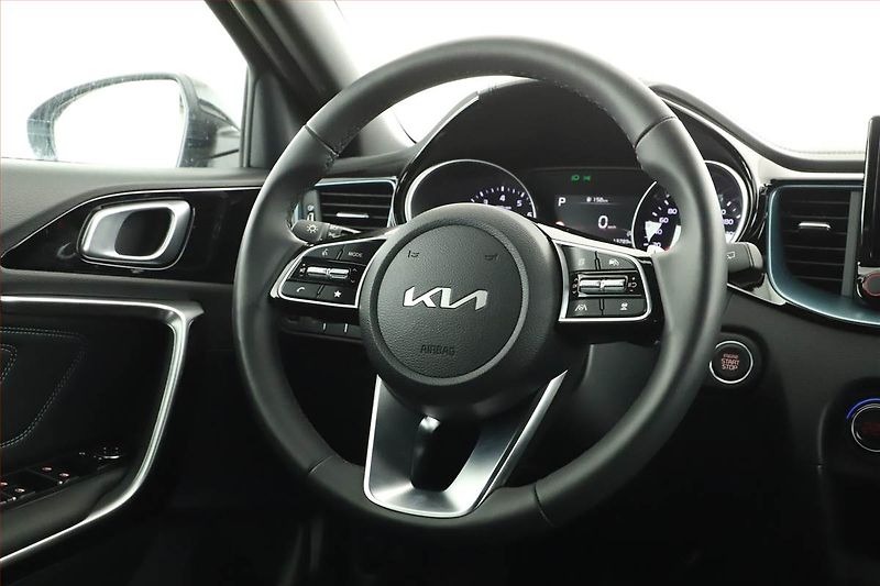 Kia XCeed (2026) 1.6 T-GDI, STEEL EDITION - fotka 8 z 16