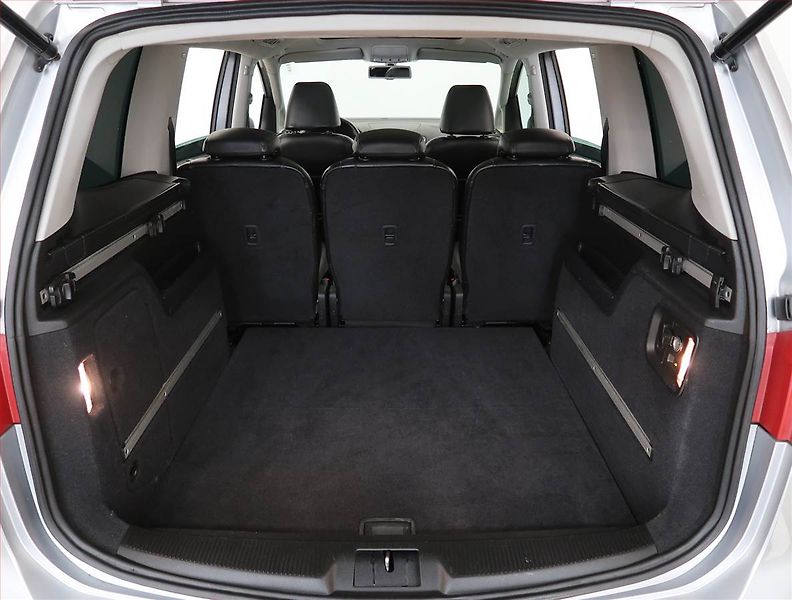 Seat Alhambra (2010) 2.0 TDI, Navi, Tempomat - fotka 14 z 26