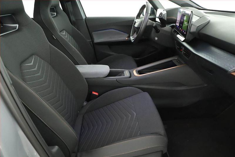 Cupra Born (2022) 58, SoH 92% - fotka 7 z 20