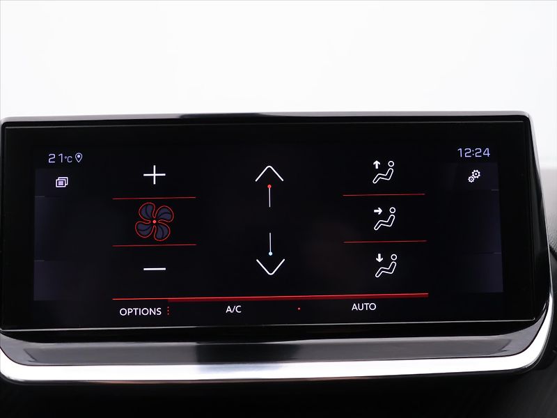 Peugeot 2008 1,2 PT114kW CZ GT-line - fotka 28 z 40