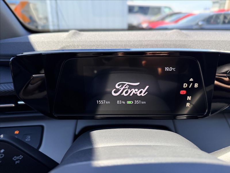 Ford Explorer BEV Premium 210kW - fotka 33 z 36