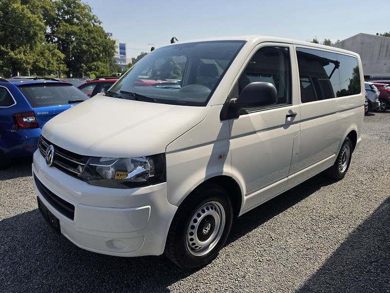 Volkswagen Multivan 2.0 TDI 103kw 7 Míst  TZ  - fotka 2 z 37
