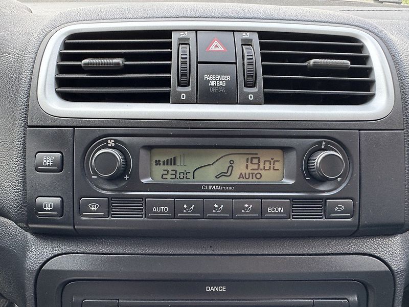 Škoda Roomster (2009) 1.4i 16V Style Digi Klima - fotka 11 z 49
