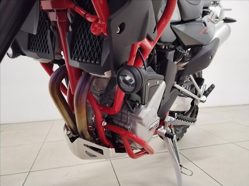 SWM Superdual T 600 (GT Pack)   0, - fotka 7 z 16