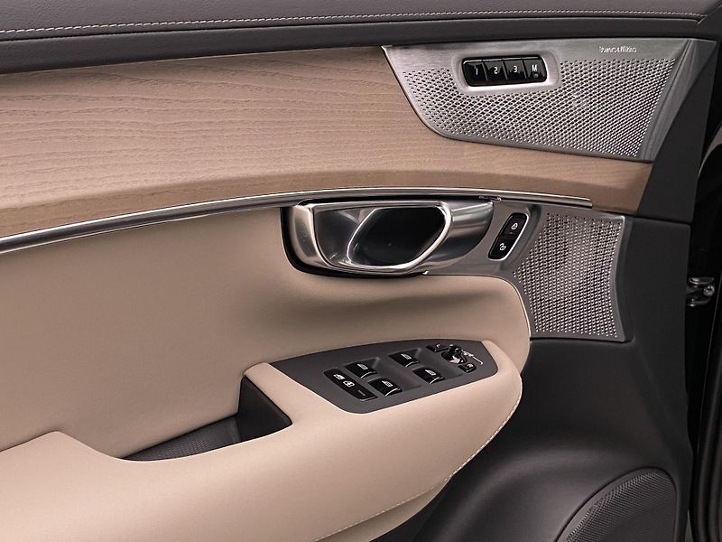 Volvo XC90 (2026) T8 AWD Plug-in BRIGHT ULTRA - fotka 31 z 77