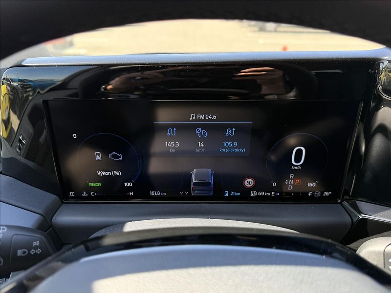 Ford Tourneo Custom 2,5 PHEV 171 kW Titanium L2 - fotka 22 z 26