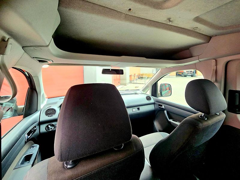 Volkswagen Caddy (2012) CADDY MAXI 7 MÍST  TAŽNÉ  STK - fotka 13 z 23