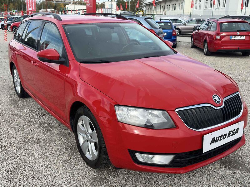 Škoda Octavia (2015) 1.6 TDi, Ambition, AC, park - fotografie inzerátu