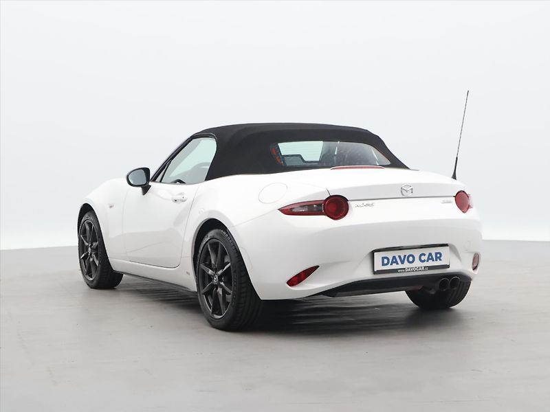 Mazda MX-5 2,0 Skyactiv-G160 118kW Revolu - fotka 5 z 35