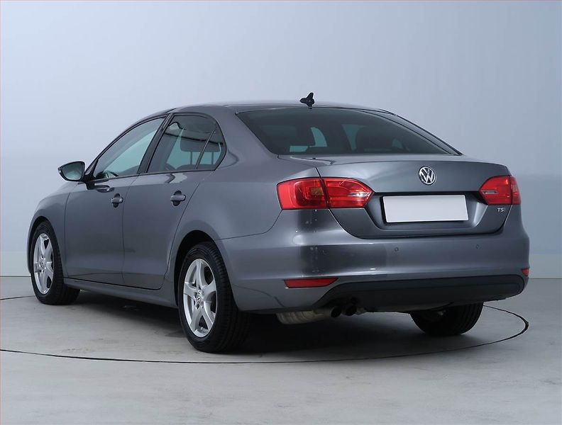 Volkswagen Jetta (2011) 1.4 TSI, Automat, Serv.kniha - fotka 4 z 19
