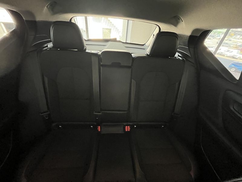 Volvo XC40 (2021) D3 FWD MOMENTUM SE - fotka 10 z 13