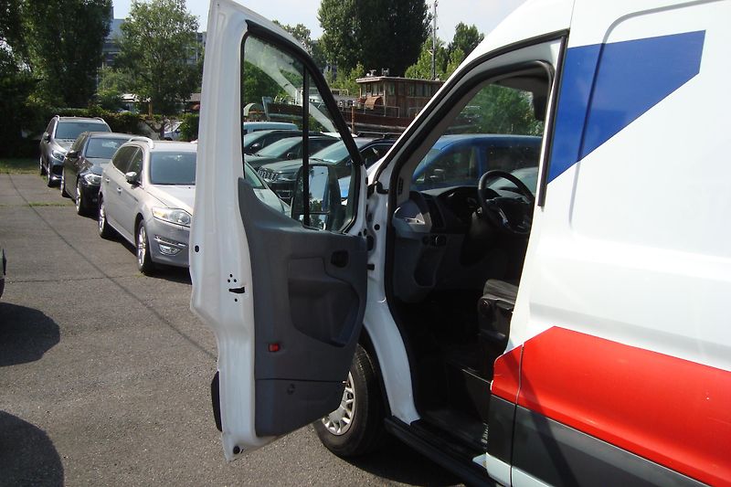 Ford Transit (2014) 2.2 TDCi - fotka 28 z 54