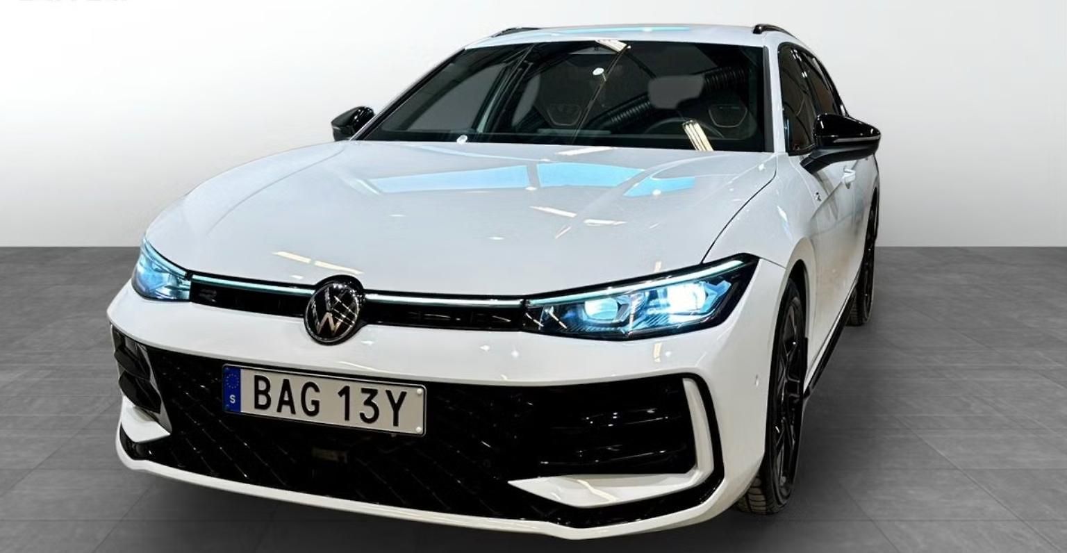 Volkswagen Passat Variant 2.0 TDI 4M R-Line Masáž Matrix