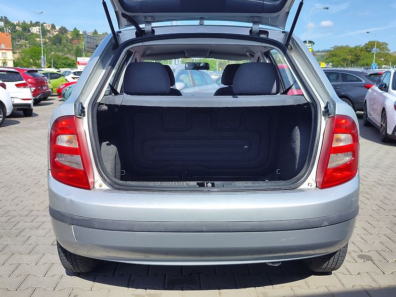 Škoda Fabia 1.2i/40kW Classic - fotka 9 z 21