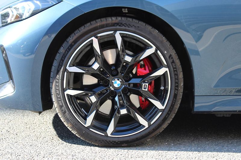 BMW Řada 3 320d xDrive | TOP výbava  - fotka 6 z 26