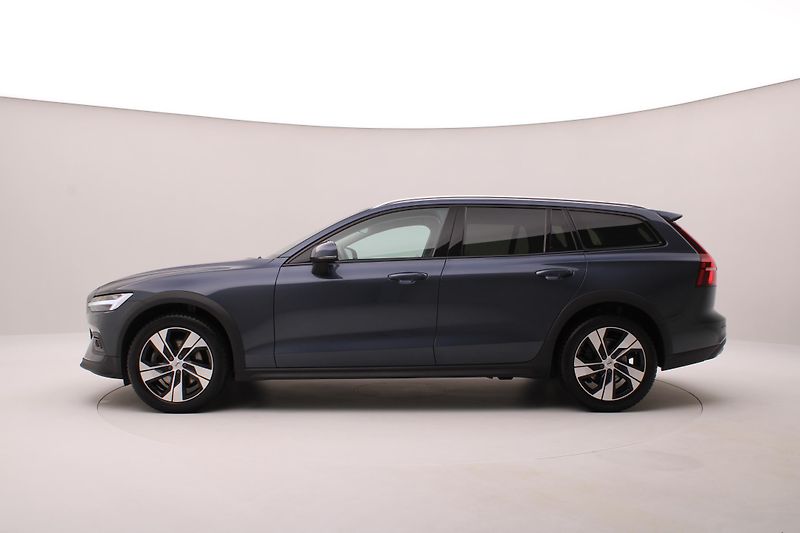 Volvo V60 CC B4 AWD BRIGHT PLUS AUT CZ - fotka 10 z 48