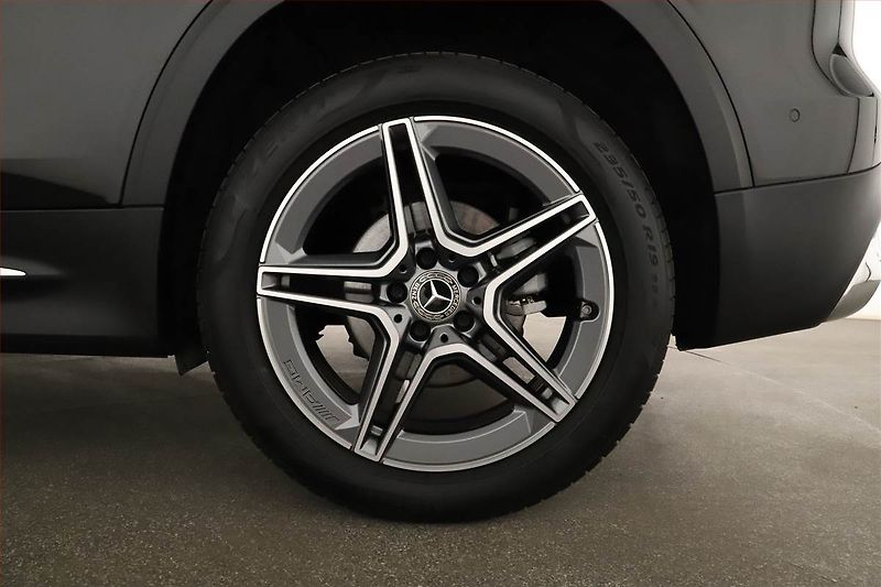 Mercedes-Benz GLB (2024) 200 d 4MATIC - fotka 20 z 20