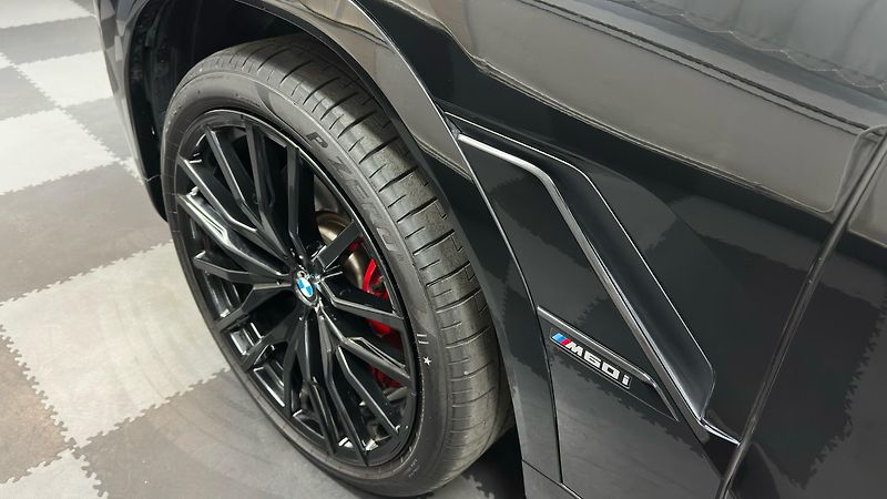 BMW X6 M60i / ZÁRUKA / TAŽNÉ  - fotka 15 z 70