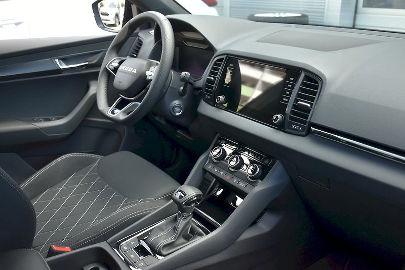 Škoda Karoq (2026) Sportline 1,5 TSI 110 kW 7° au - fotka 21 z 47