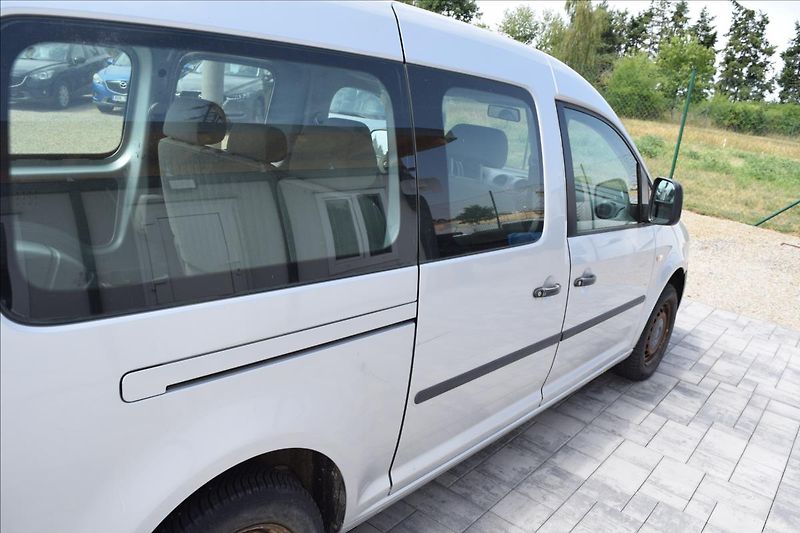 Volkswagen Caddy 1,9 TDI 77KW BEZ DPF A KOROZE - fotka 10 z 41